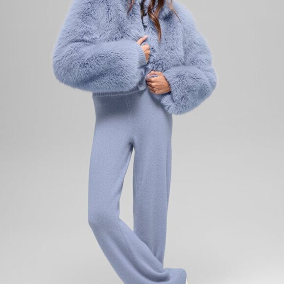 Opulent Faux Fur Cropped Jacket - Picture 2 of 6